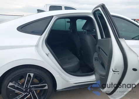 2025 Hyundai Sonata N Line z USA, uszkodzony, nr VIN KMHL54JC5SA495626